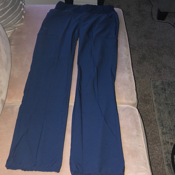 Scrub Set - Picture 5 of 7